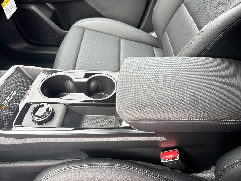 2027 Chevrolet Equinox LT - Photo 24