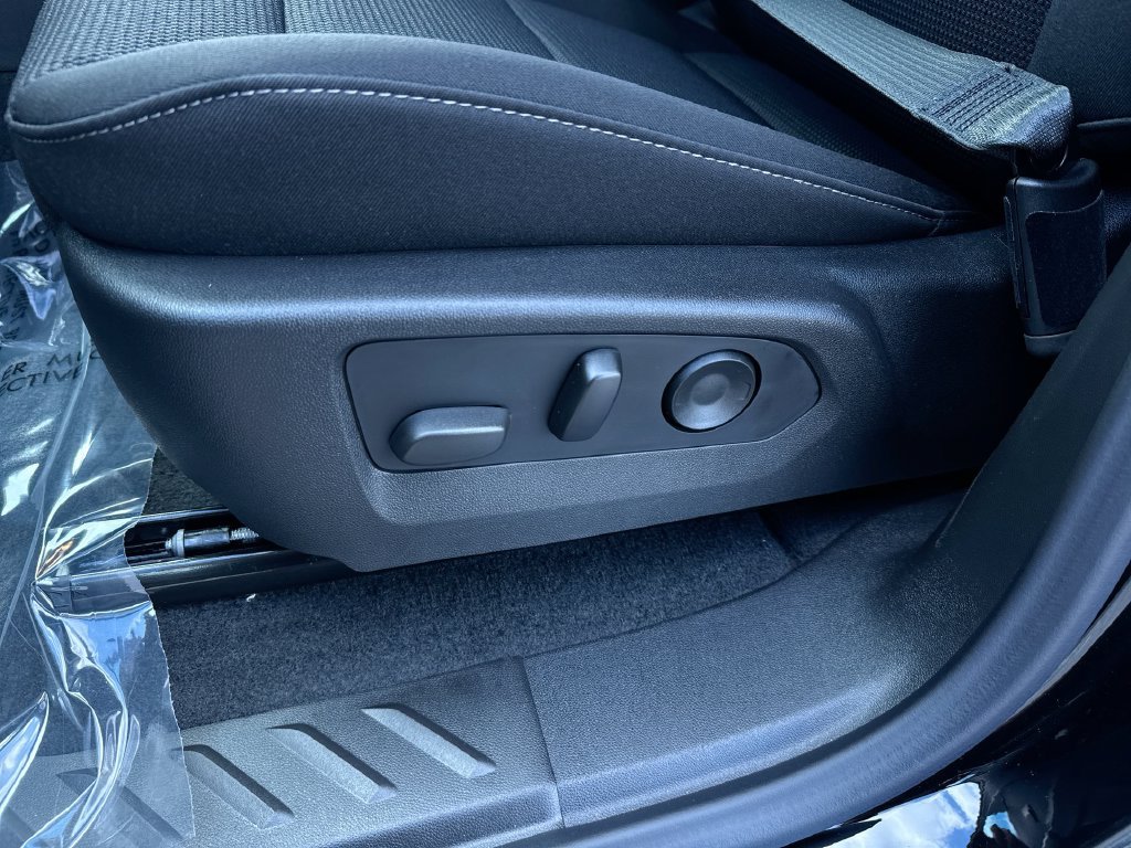 2026 Chevrolet Colorado LT - Photo 14
