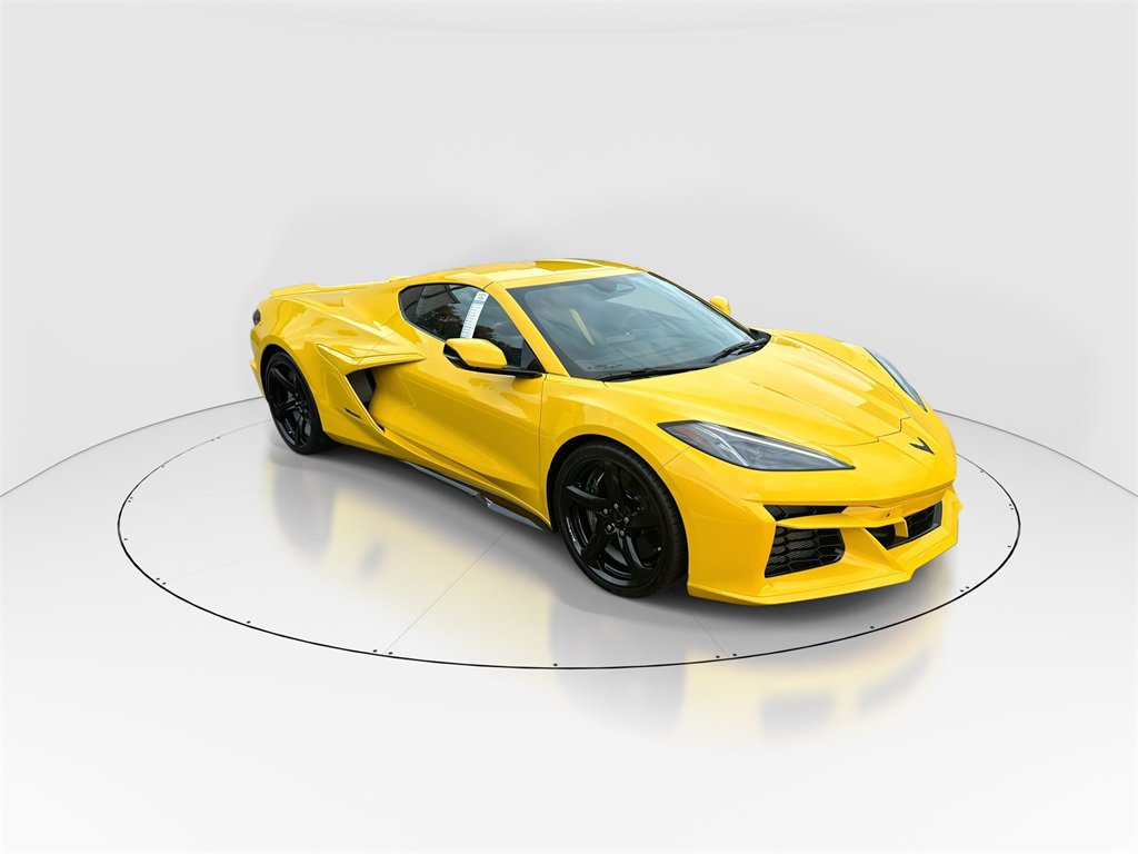 2025 Chevrolet Corvette E-Ray 2LZ photo 2