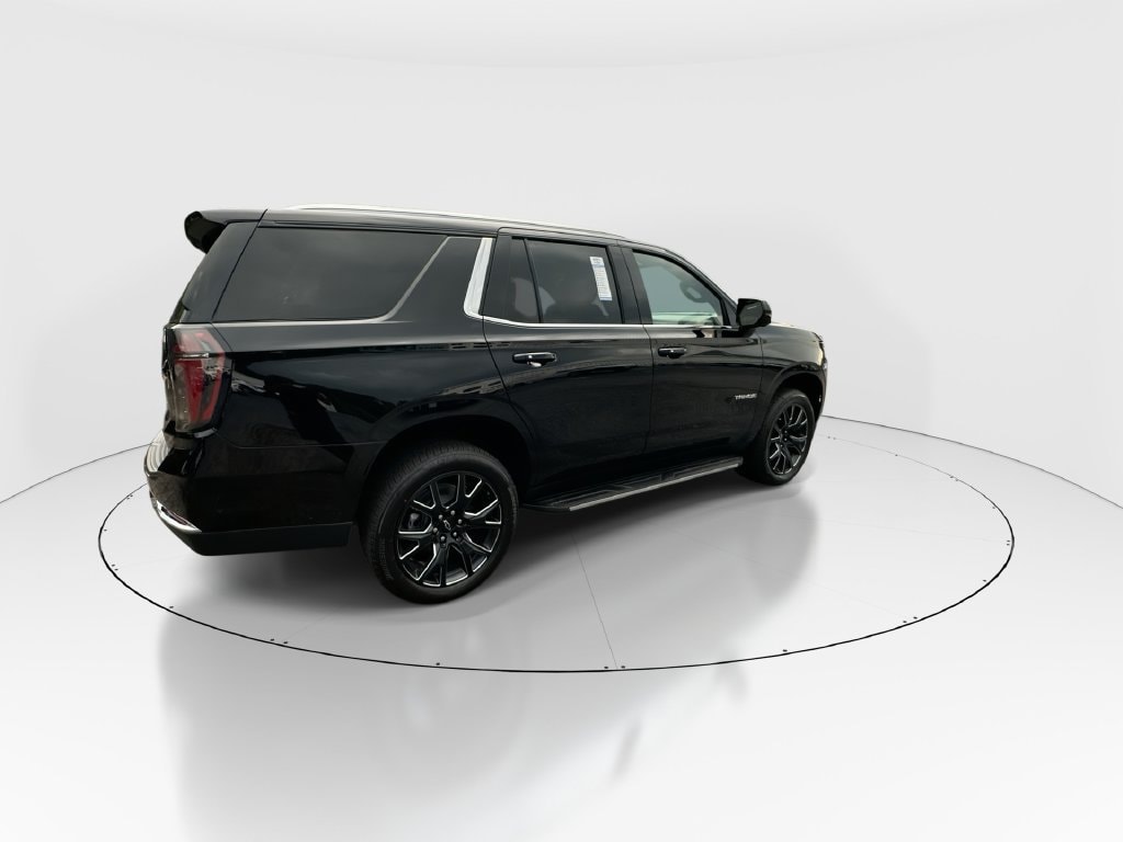 2026 Chevrolet Tahoe LS - Photo 8