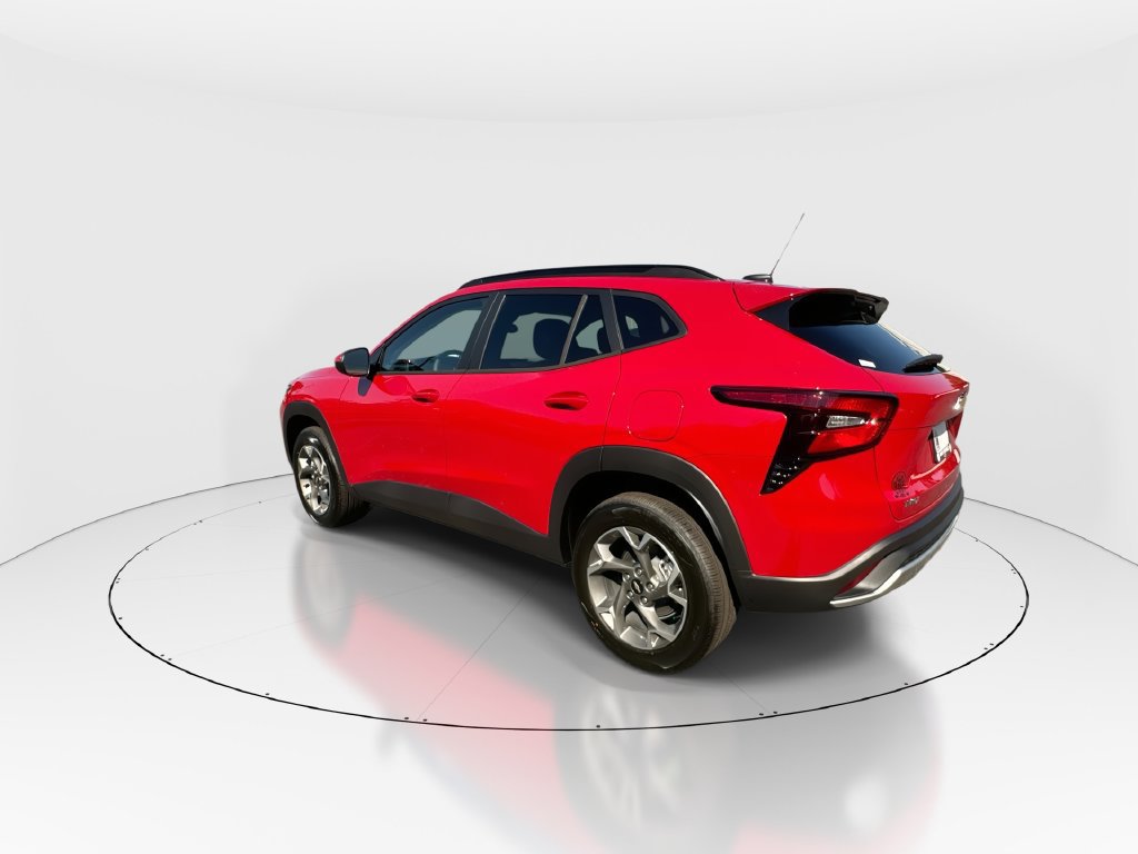 2026 Chevrolet Trax LT - Photo 6