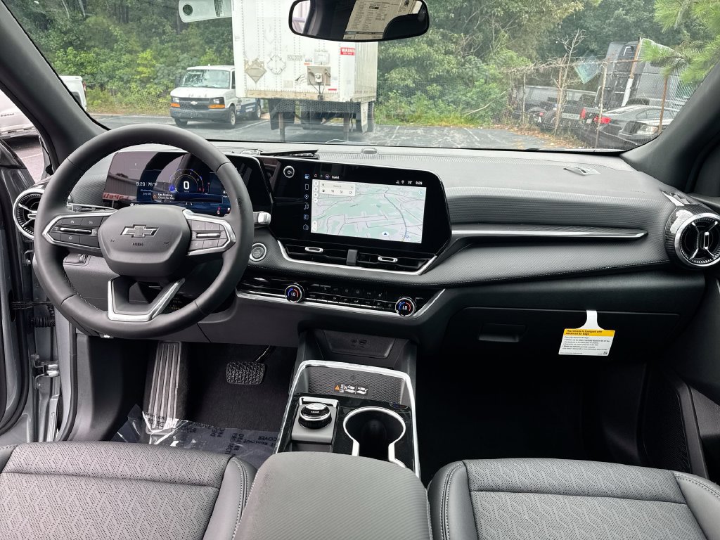 2027 Chevrolet Equinox LT - Photo 31