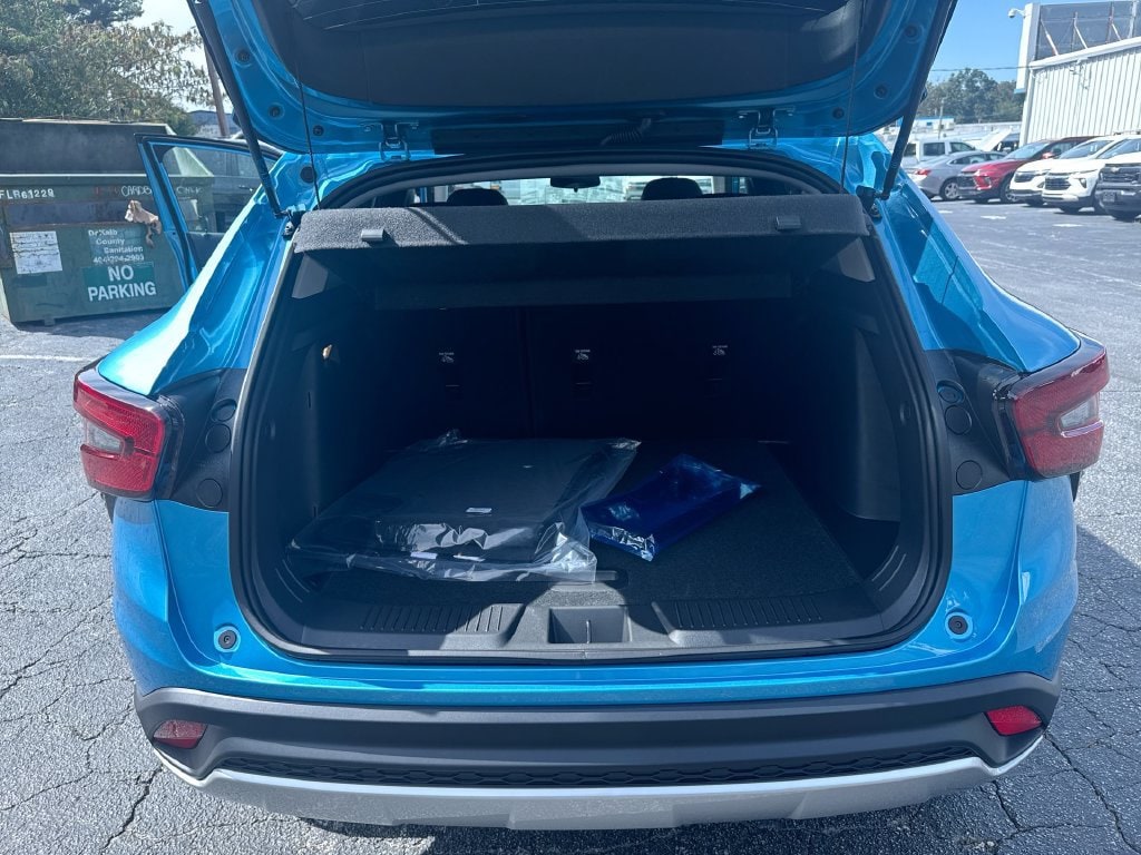 2026 Chevrolet Trax LT - Photo 32