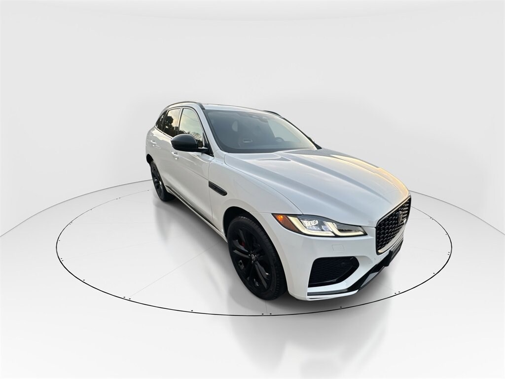 2024 Jaguar F-PACE R-Dynamic S photo 2
