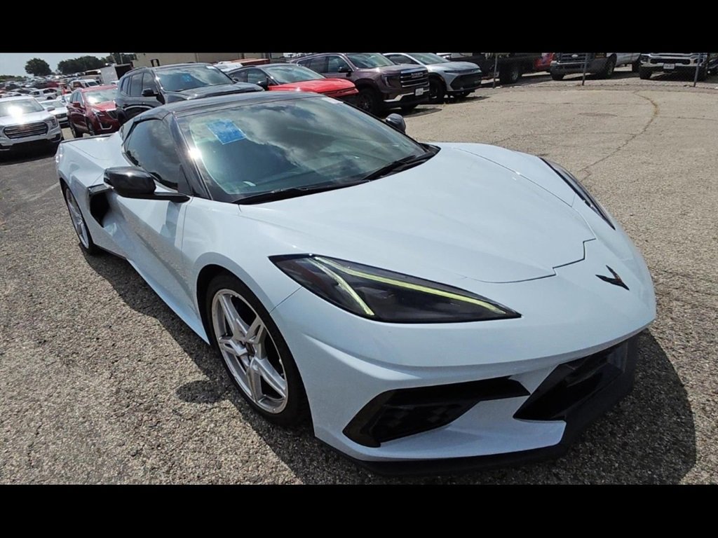 2022 Chevrolet Corvette Stingray 2LT photo 3