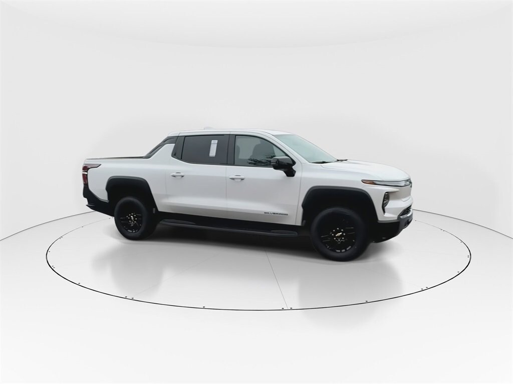 2025 Chevrolet Silverado EV LT photo 2
