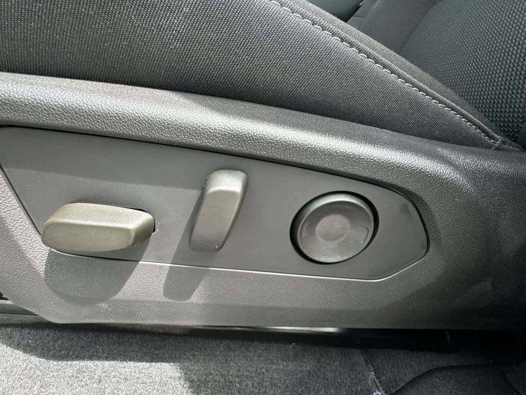 2026 Chevrolet Colorado LT - Photo 14