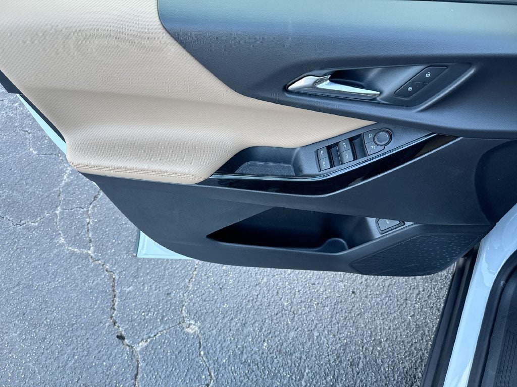 2027 Chevrolet Equinox ACTIV - Photo 15