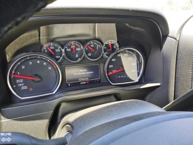 2020 Chevrolet Silverado 1500 RST photo 2