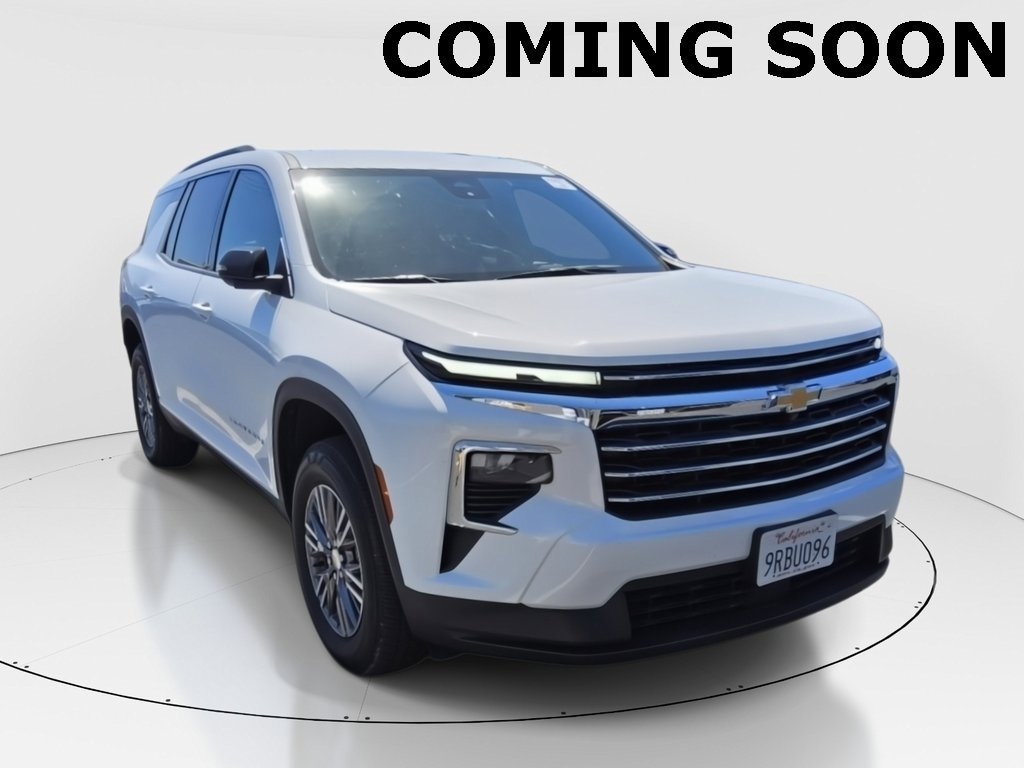 Used 2025 Chevrolet Traverse LT SUV