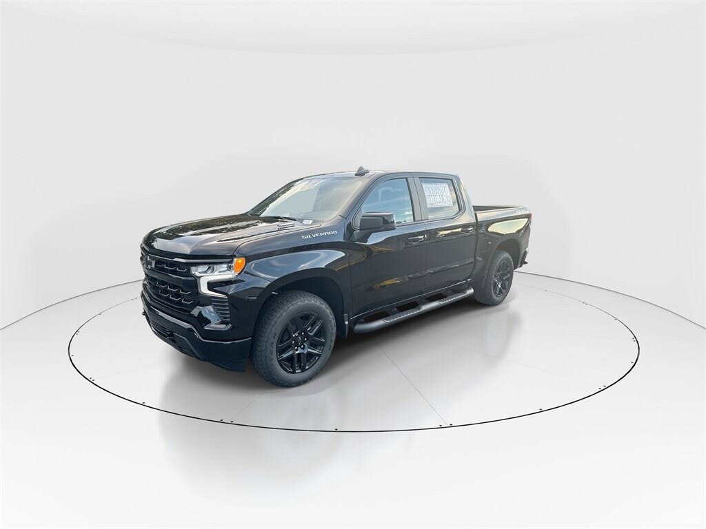 2026 Chevrolet Silverado 1500 RST photo 3
