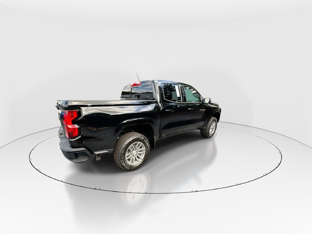 2026 Chevrolet Colorado LT - Photo 8