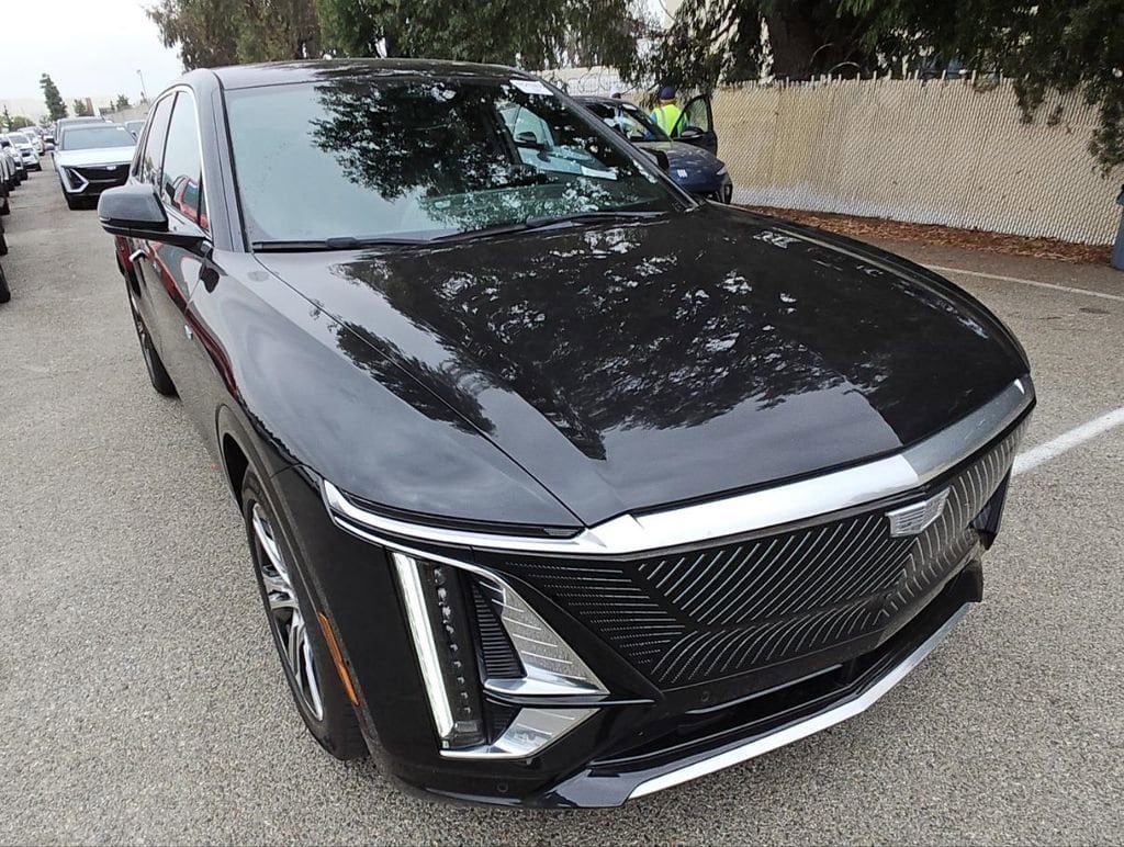 Used 2024 Cadillac LYRIQ Luxury 1 with VIN 1GYKPPRL2RZ100274 for sale in Decatur, GA