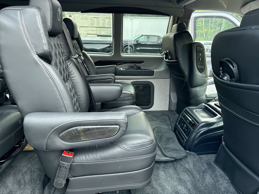 2026 Chevrolet Express Cargo Work Van - Photo 29