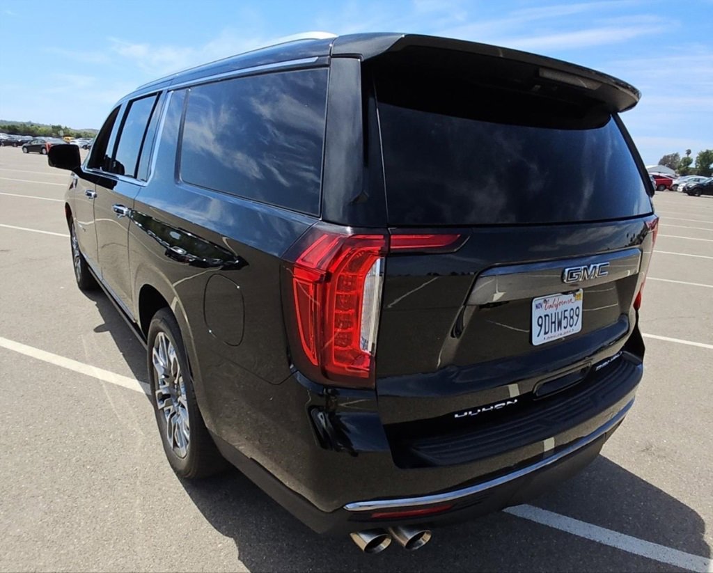 2023 Gmc Yukon XL Denali Ultimate photo 4