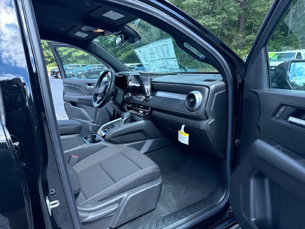 2026 Chevrolet Colorado LT - Photo 30
