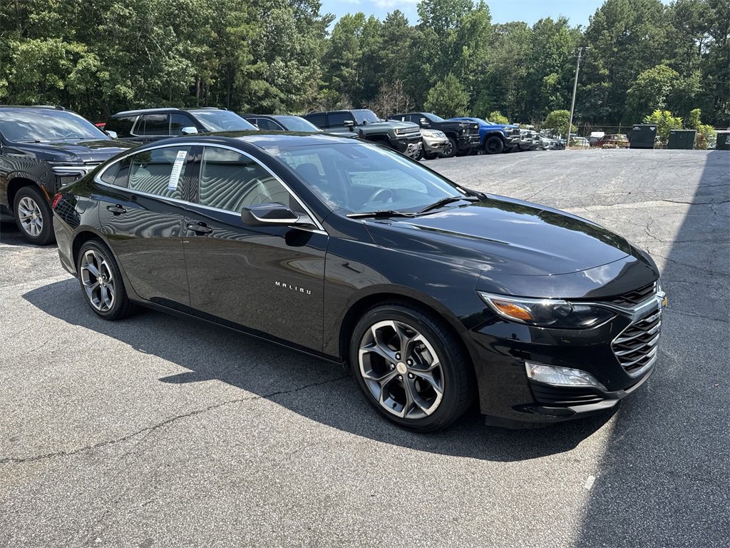 2023 Chevrolet Malibu 1LT photo 2