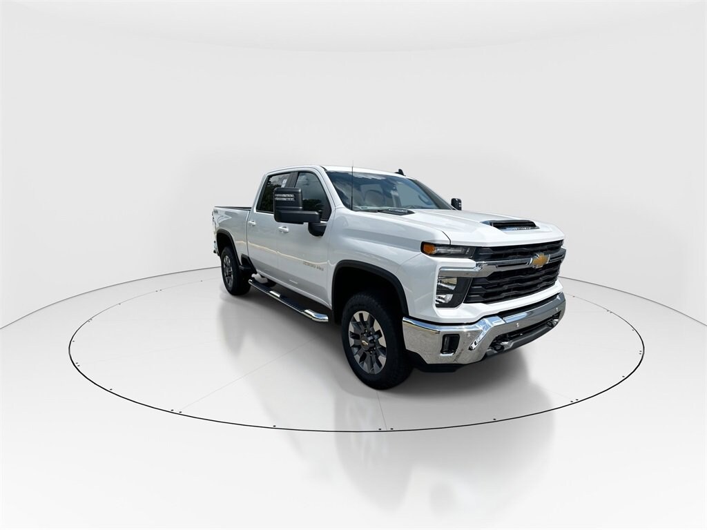 2025 Chevrolet Silverado 2500HD LT photo 2