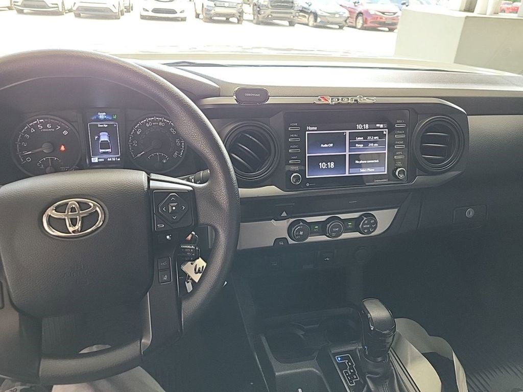 2022 Toyota Tacoma SR photo 3