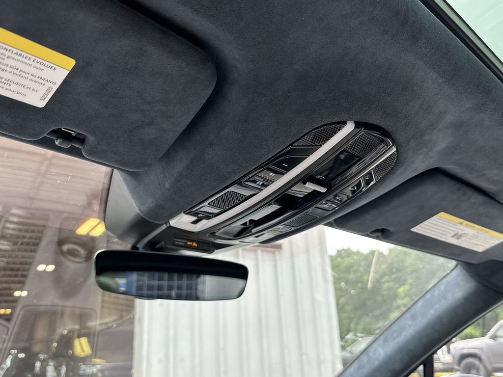 2023 Porsche Cayenne Turbo S E-Hybrid - Photo 19