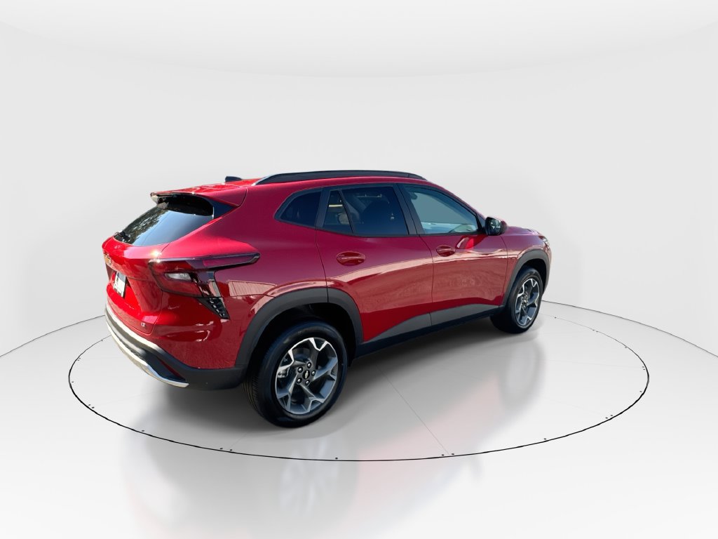 2026 Chevrolet Trax LT - Photo 8