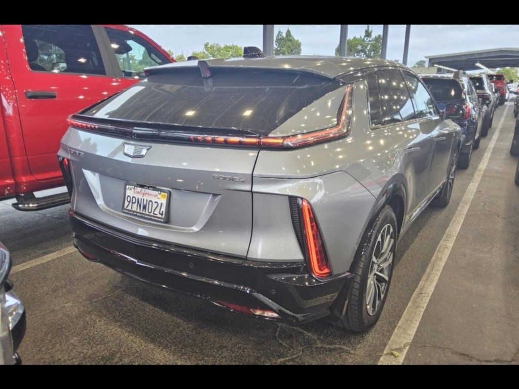 2024 Cadillac Lyriq Sport photo 4
