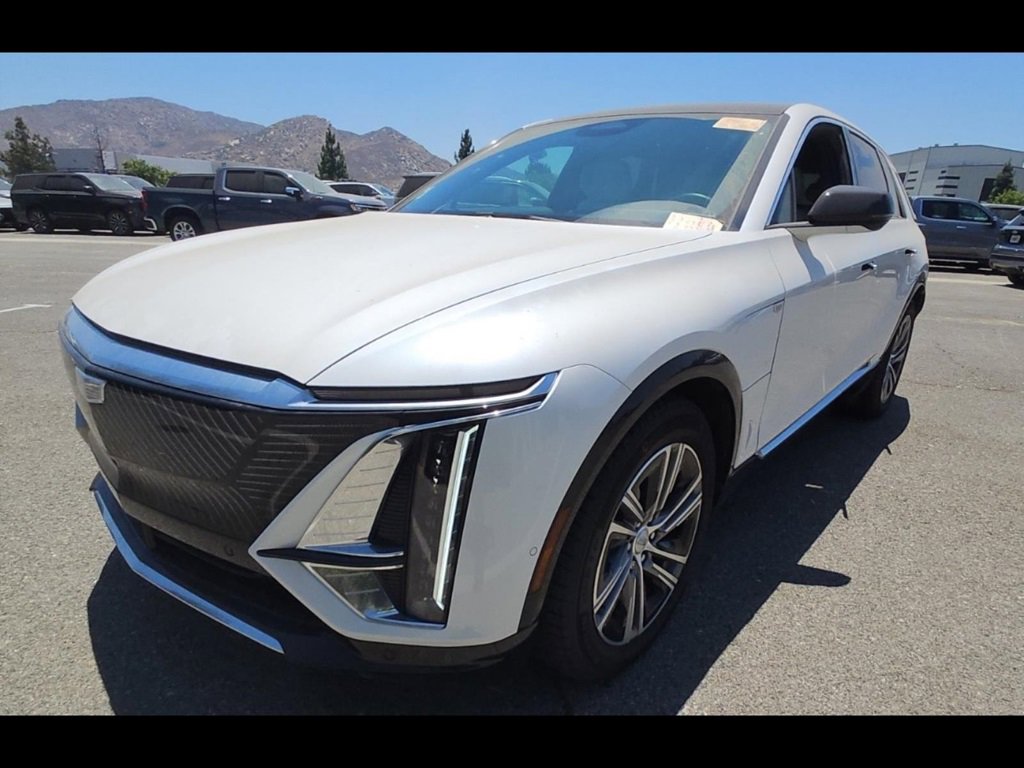 Used 2024 Cadillac LYRIQ Luxury 3 with VIN 1GYKPSRK5RZ118357 for sale in Decatur, GA