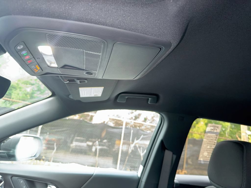 2027 Chevrolet Equinox LT - Photo 20