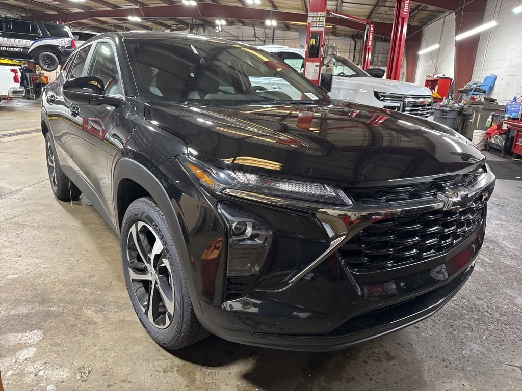 2026 Chevrolet Trax RS's photo