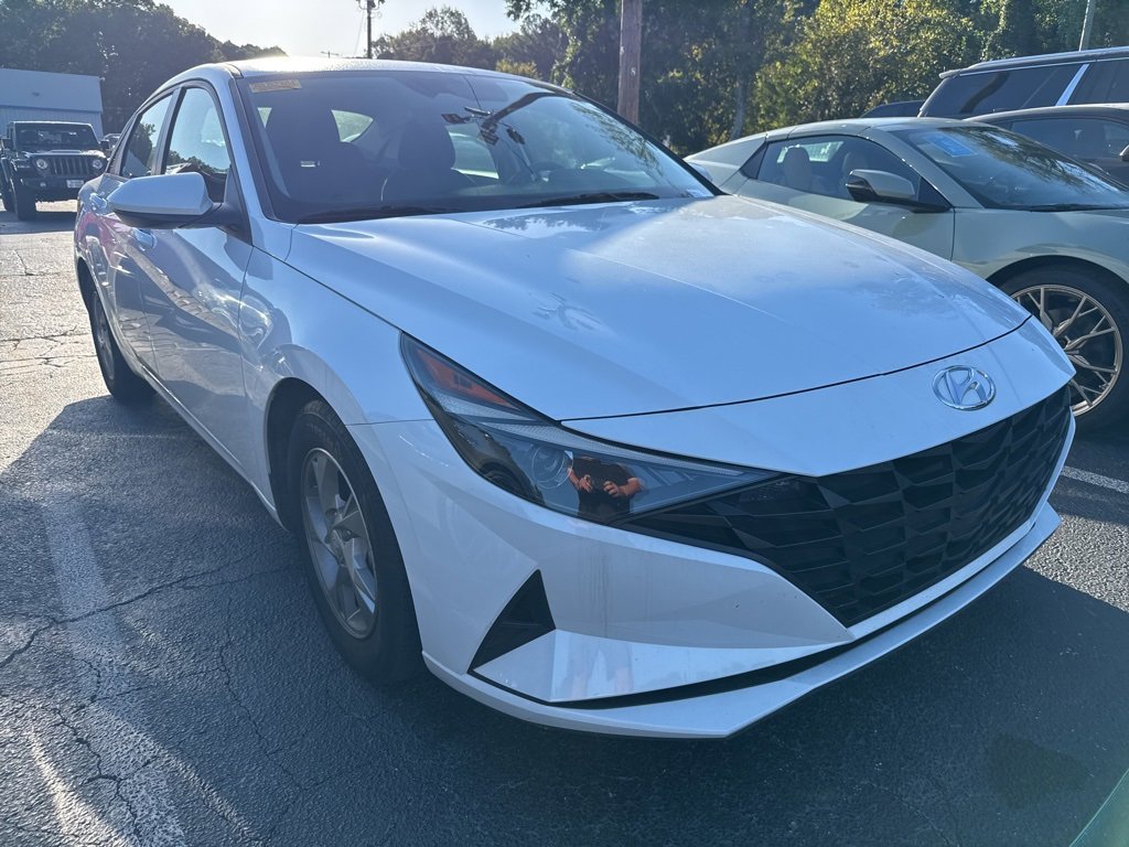 2021 Hyundai Elantra SE photo 2