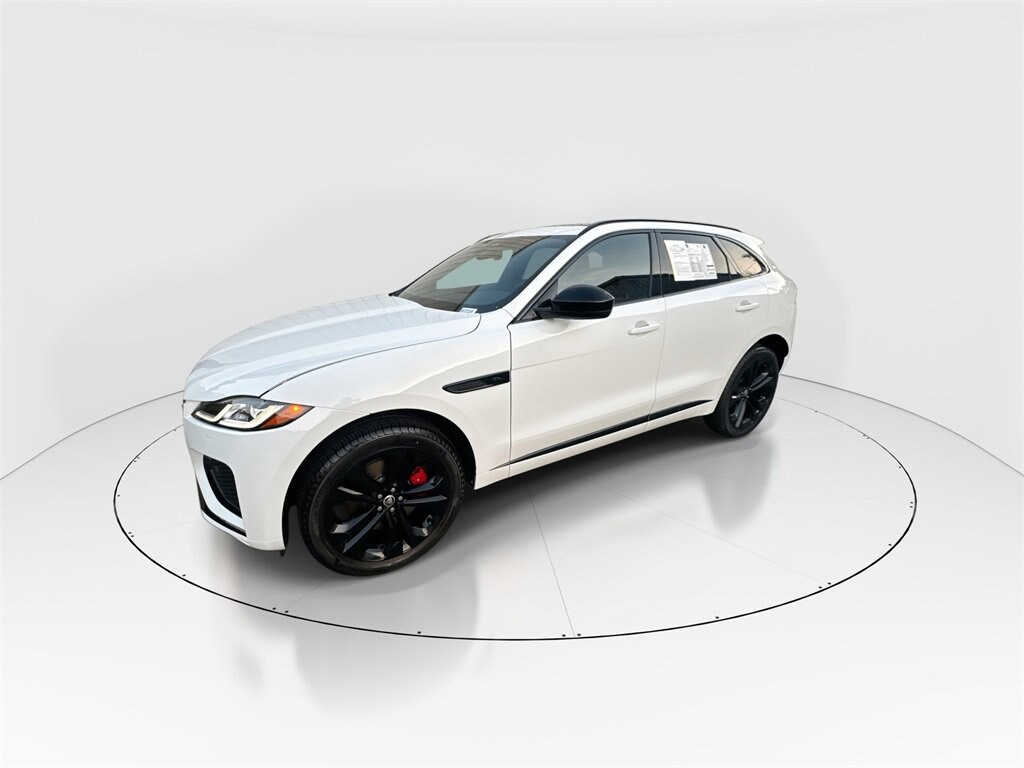 2024 Jaguar F-PACE R-Dynamic S photo 4