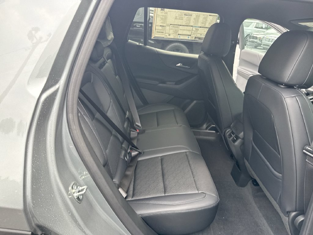 2027 Chevrolet Equinox LT - Photo 29
