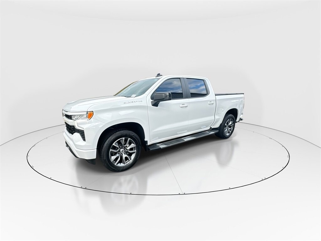 2024 Chevrolet Silverado 1500 RST photo 4