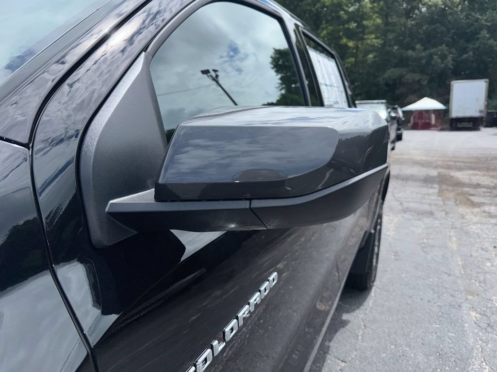 2026 Chevrolet Colorado LT - Photo 11