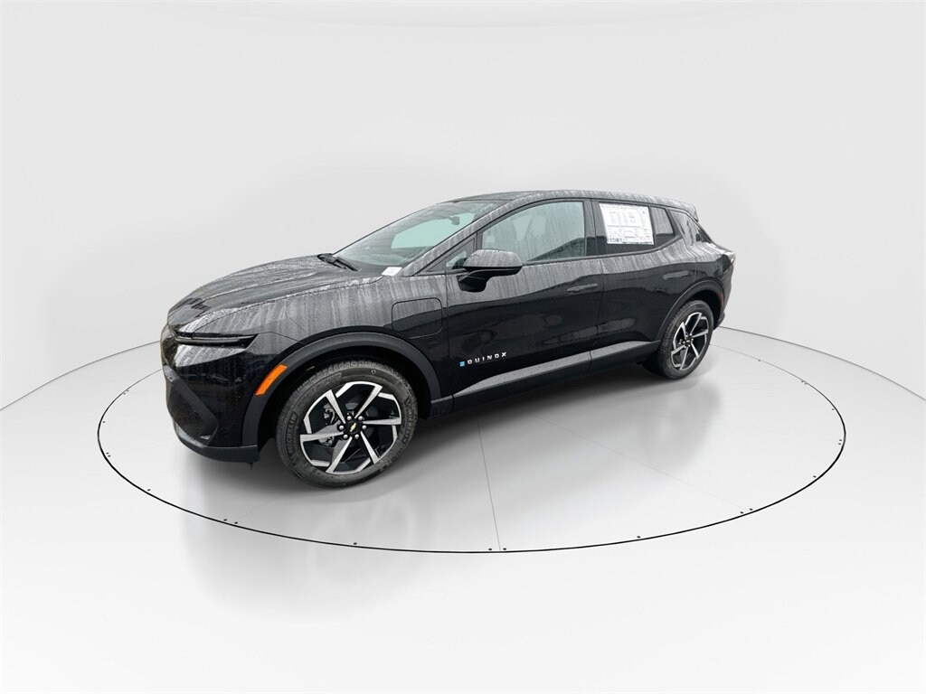 2026 Chevrolet Equinox LT photo 4