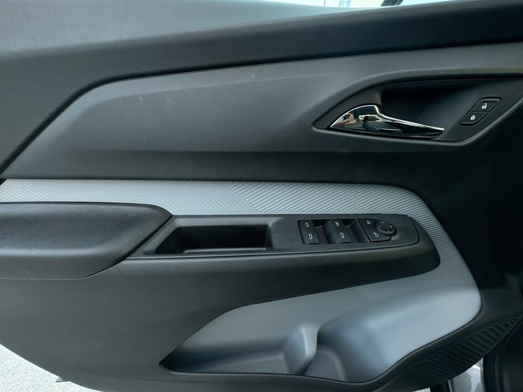2027 Chevrolet Bolt RS - Photo 15