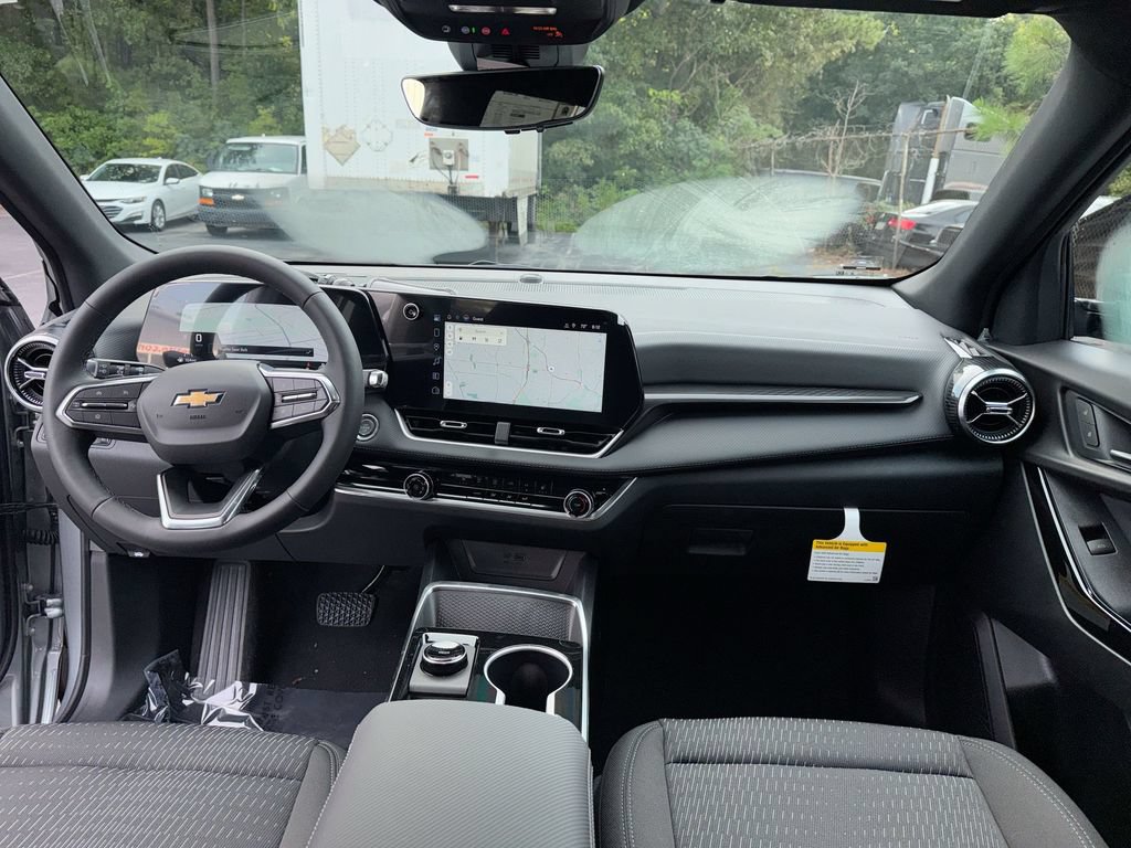 2027 Chevrolet Equinox LT - Photo 31