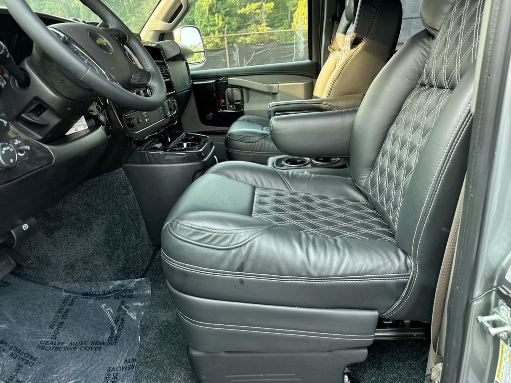 2026 Chevrolet Express Cargo Work Van - Photo 13