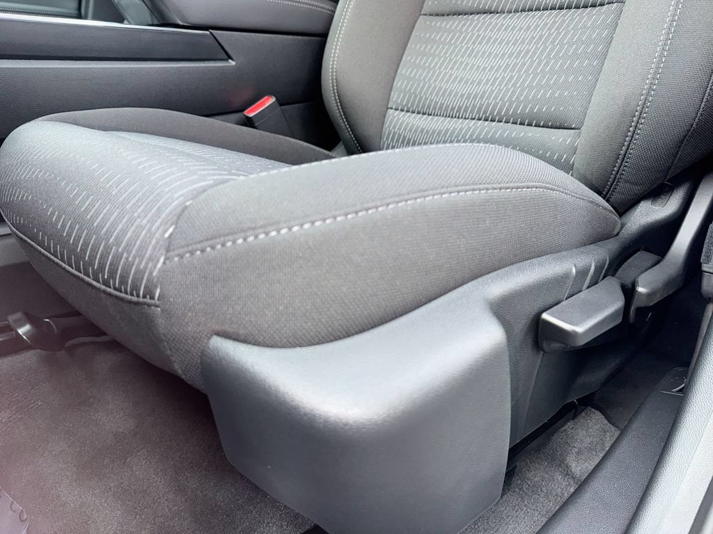 2027 Chevrolet Equinox LT - Photo 14