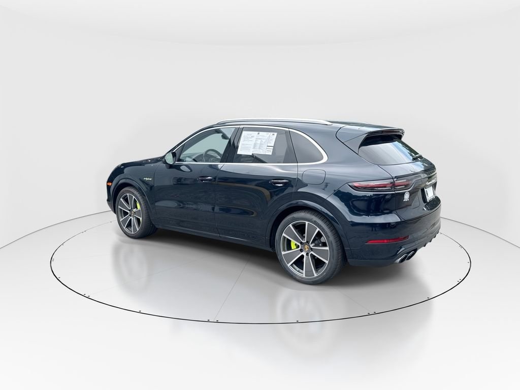 2023 Porsche Cayenne Turbo S E-Hybrid - Photo 6