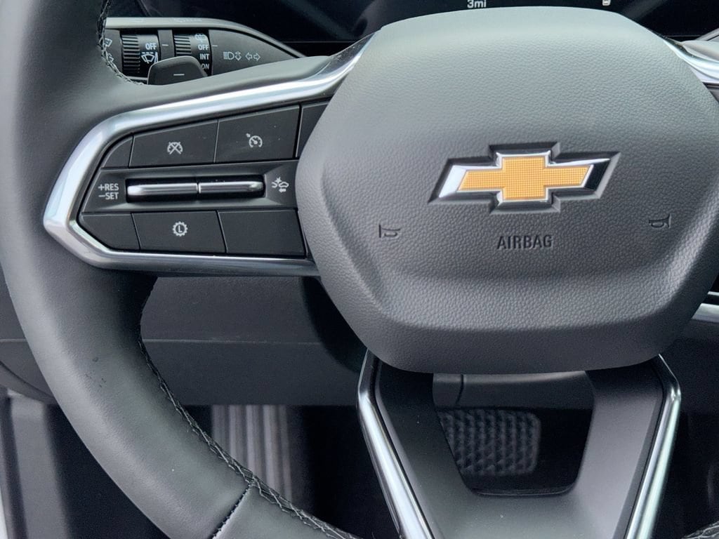 2027 Chevrolet Equinox LT - Photo 17
