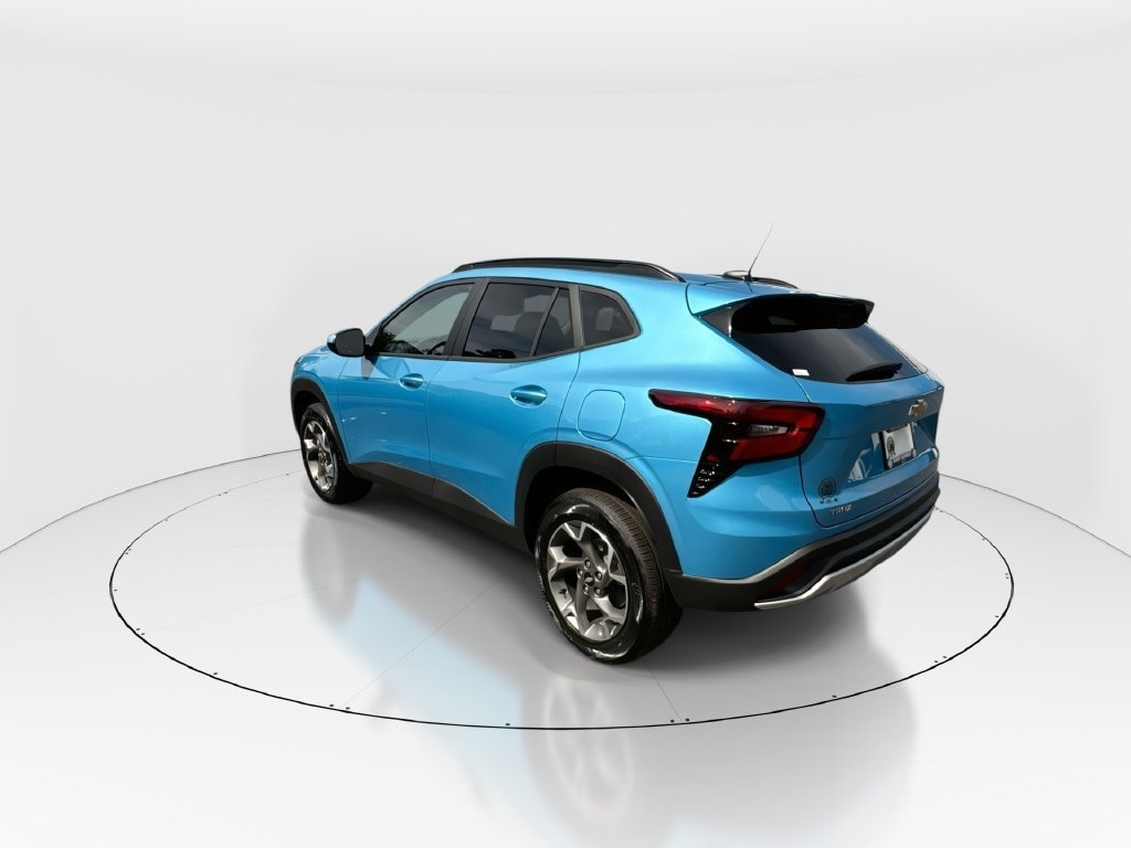 2026 Chevrolet Trax LT - Photo 6