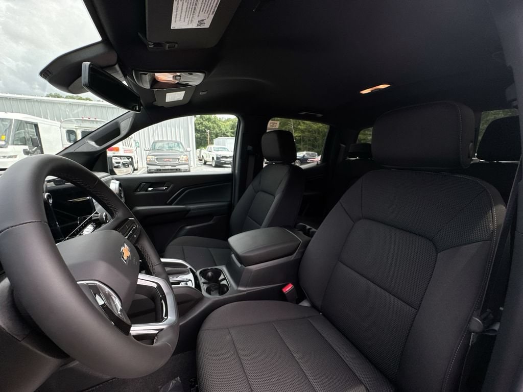 2026 Chevrolet Colorado LT - Photo 13