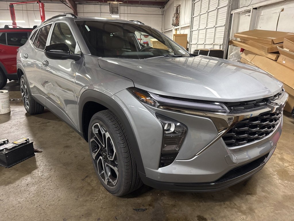 2026 Chevrolet Trax RS's photo