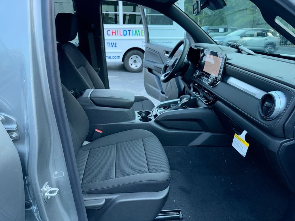 2026 Chevrolet Colorado LT - Photo 32