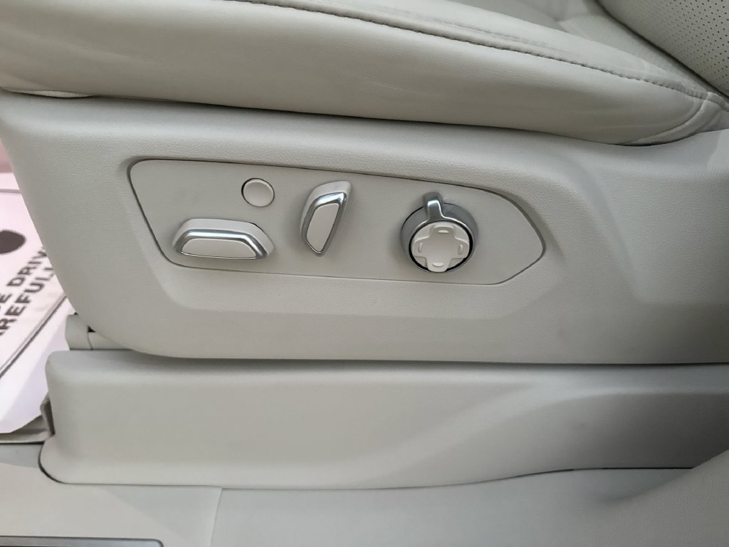 2025 Cadillac Escalade Premium Luxury Platinum - Photo 14