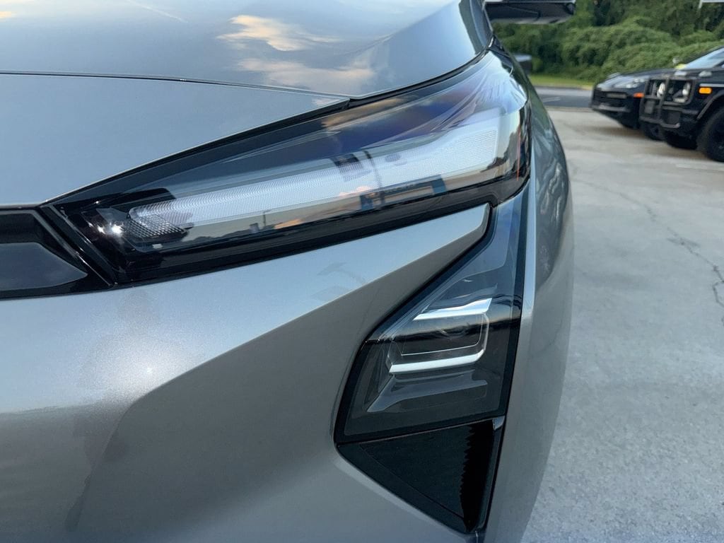 2027 Chevrolet Bolt RS - Photo 10