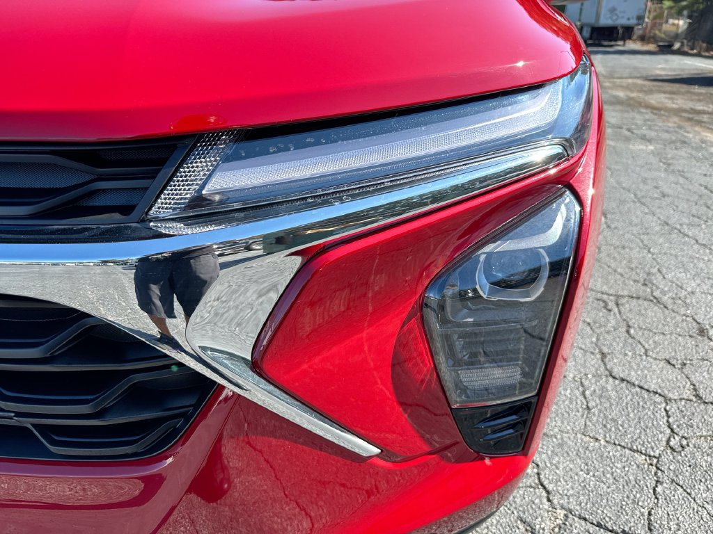 2026 Chevrolet Trax LT - Photo 10
