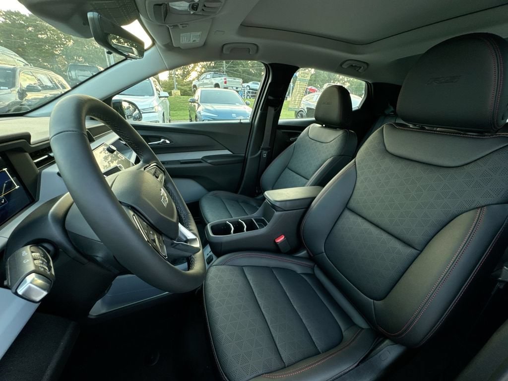 2027 Chevrolet Bolt RS - Photo 13
