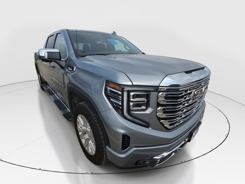 2025 GMC Sierra 4WD Crew Cab Short Box Denali's photo